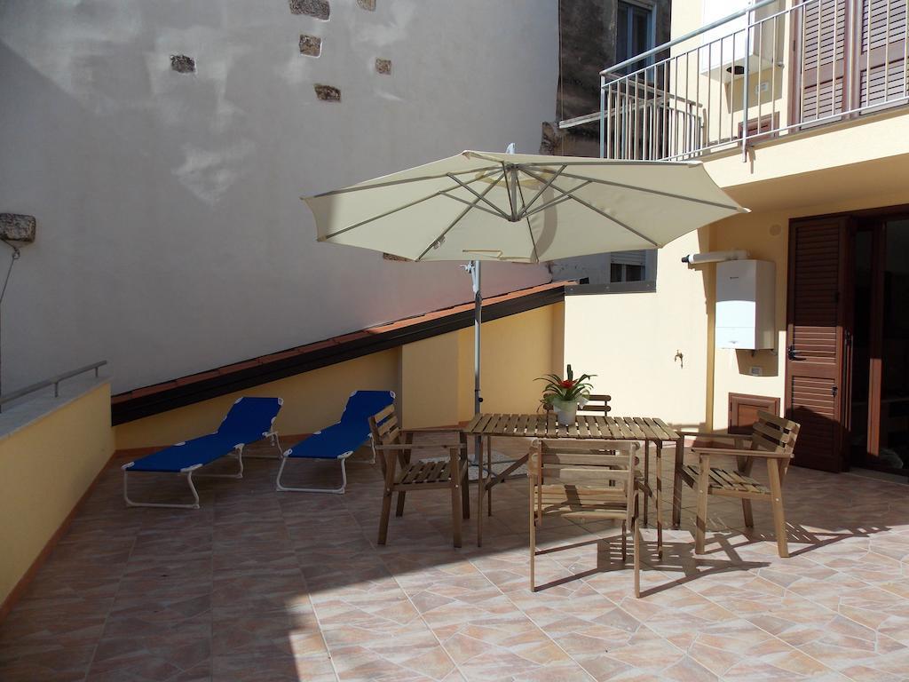 Residence Ideal Алкамо Стая снимка